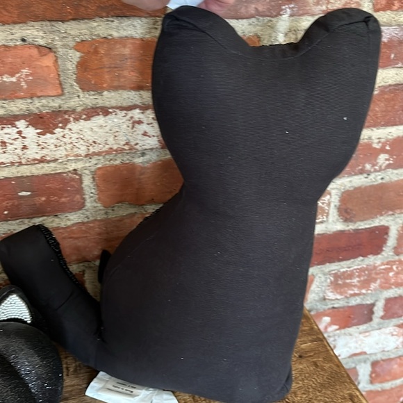 Spooky nights cat beaded pillow NWT Sparkly cat pumpkin by Bella Lux I must have - Picture 4 of 10